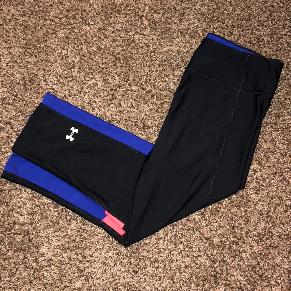 Small Under Armour Capri Leggings